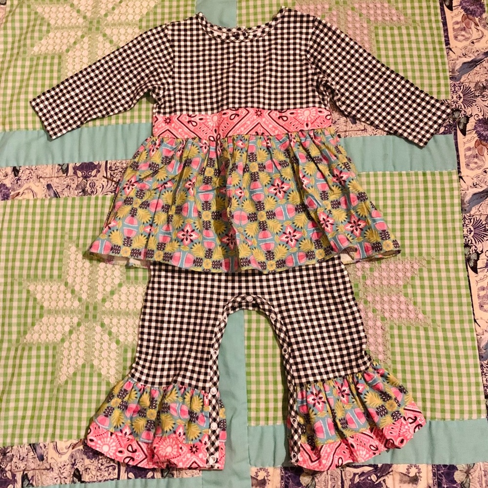 *RicRac & Ruffles* gorgeous romper 😍